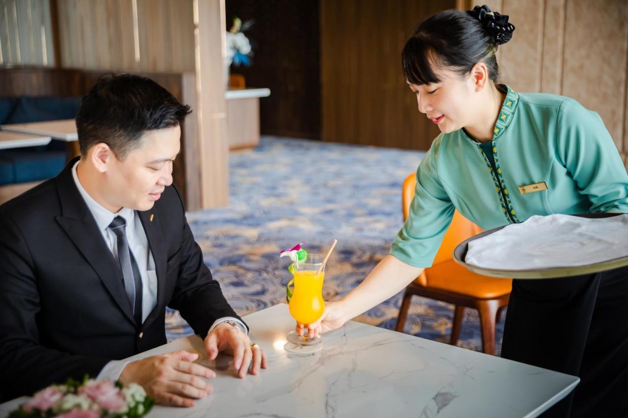 Muong Thanh Luxury Ha Long Centre Hotel מראה חיצוני תמונה